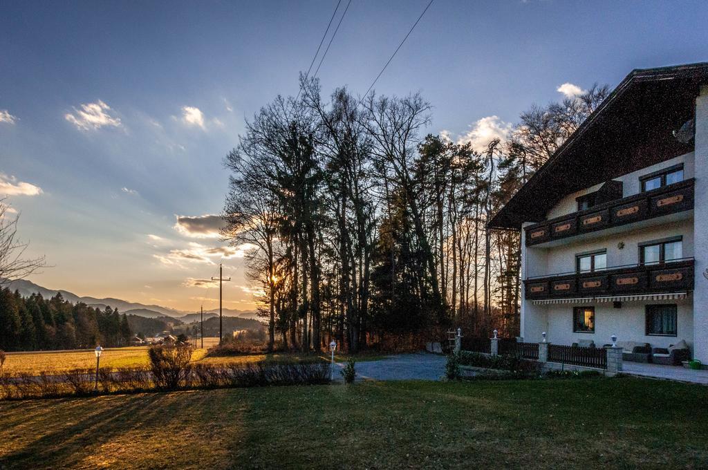 Waldpension Schiefling Am See Exteriör bild